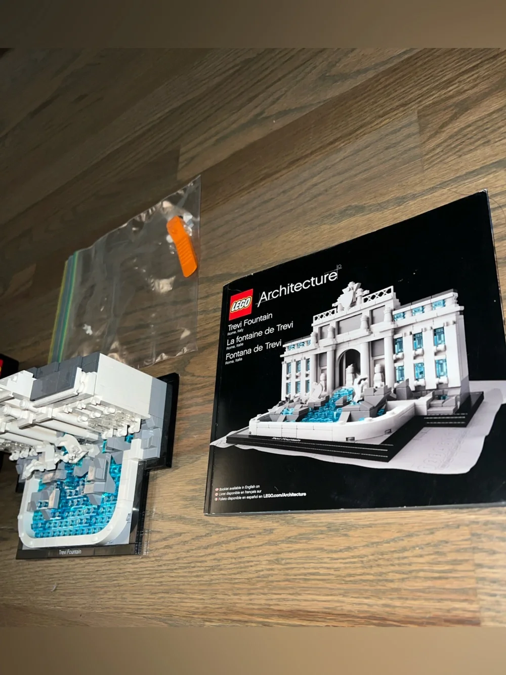 LEGO ARCHITECTURE: Trevi Fountain (21020)